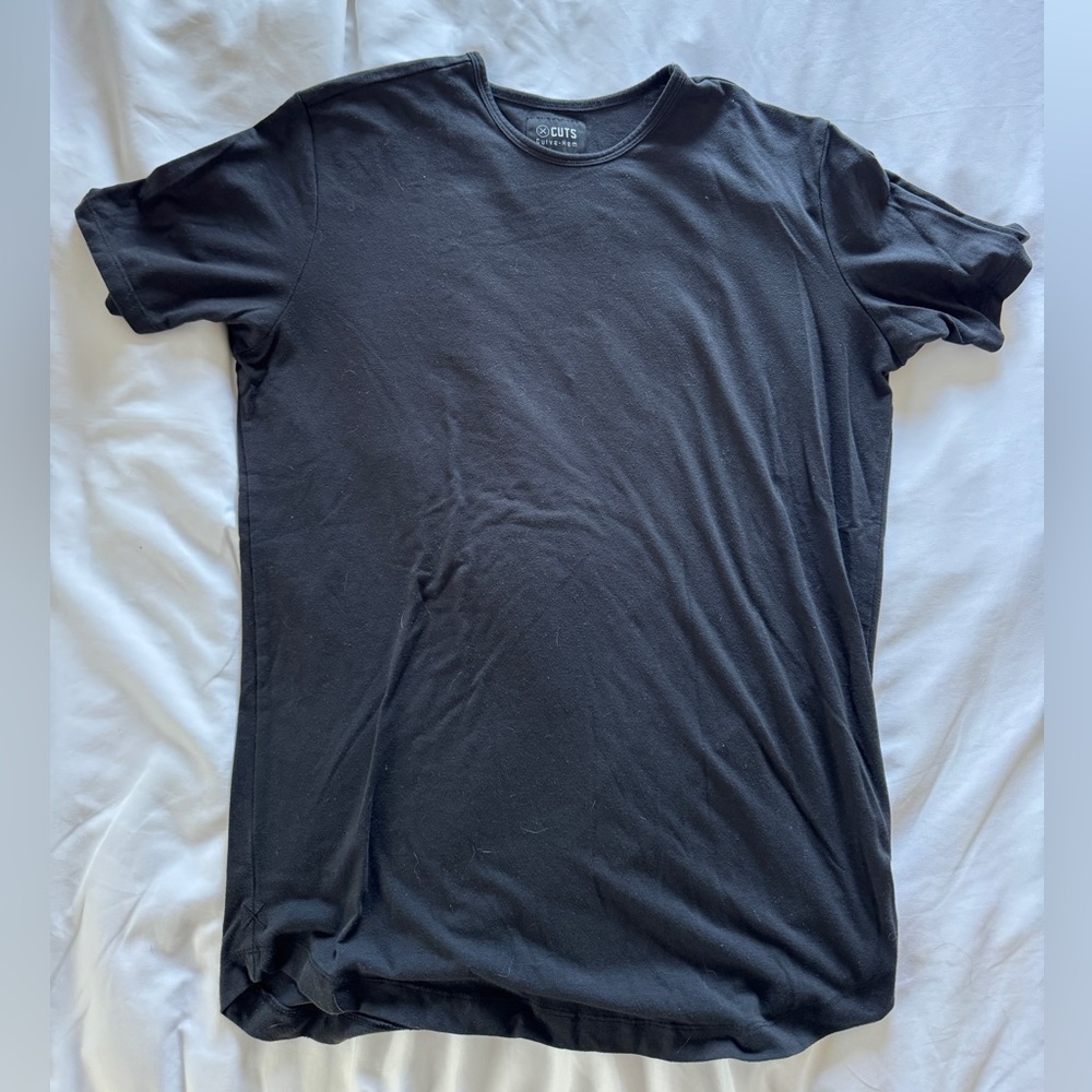 Men’s Cuts Curve Hem short sleeve tee